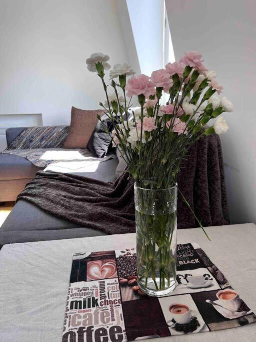 Central , Bright And Modern Flat Up To 4 People ロンドン エクステリア 写真